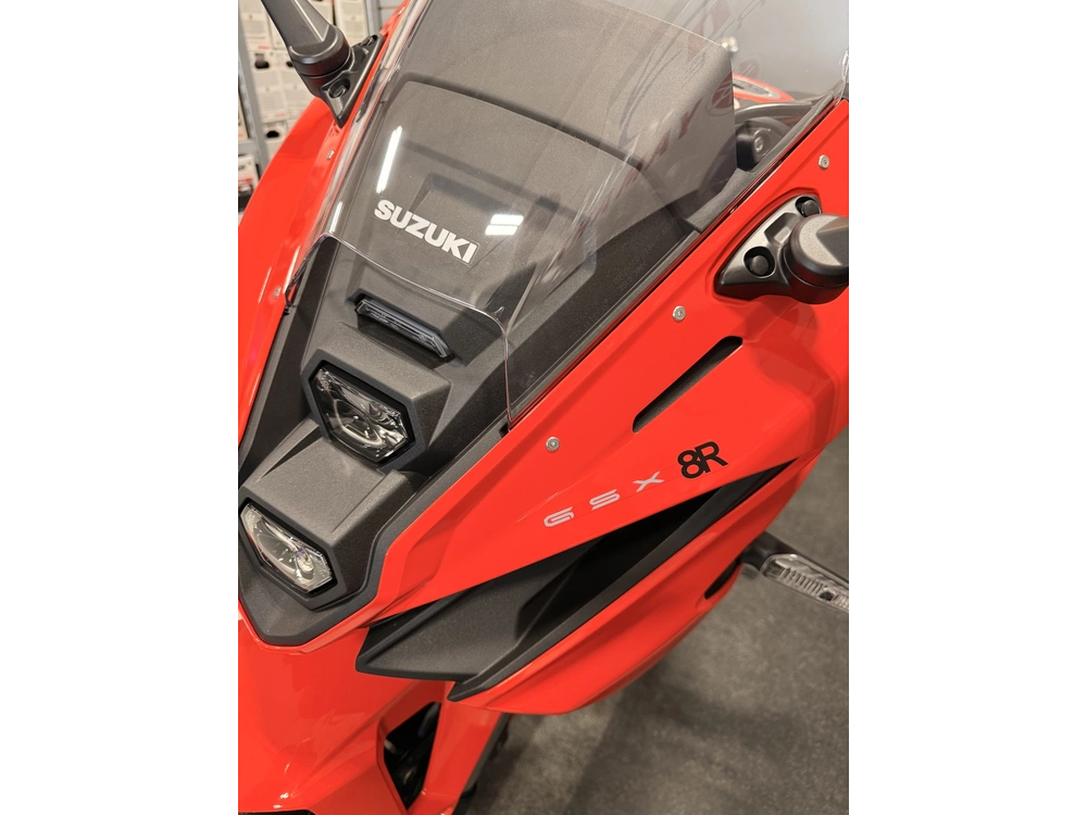 Suzuki Gsx-8r Gsx8-r 2026 alt