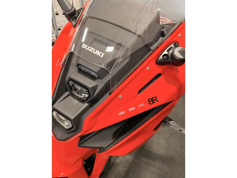 2026 Suzuki GSX-8R GSX8-R