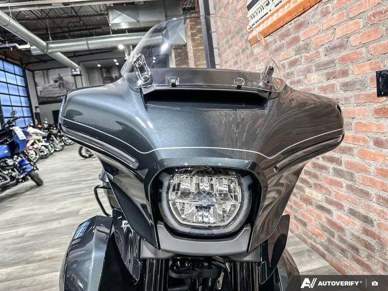2026 Harley-Davidson Street Glide Limited thumbnail 16