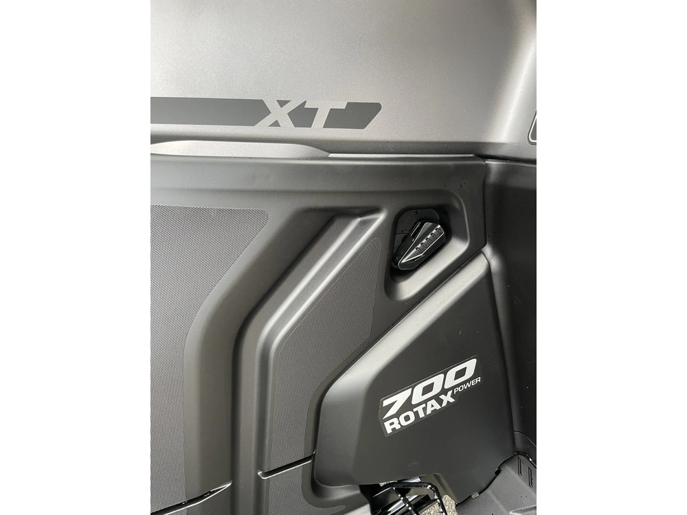 2026 Can-am Outlander Xt 700 alt