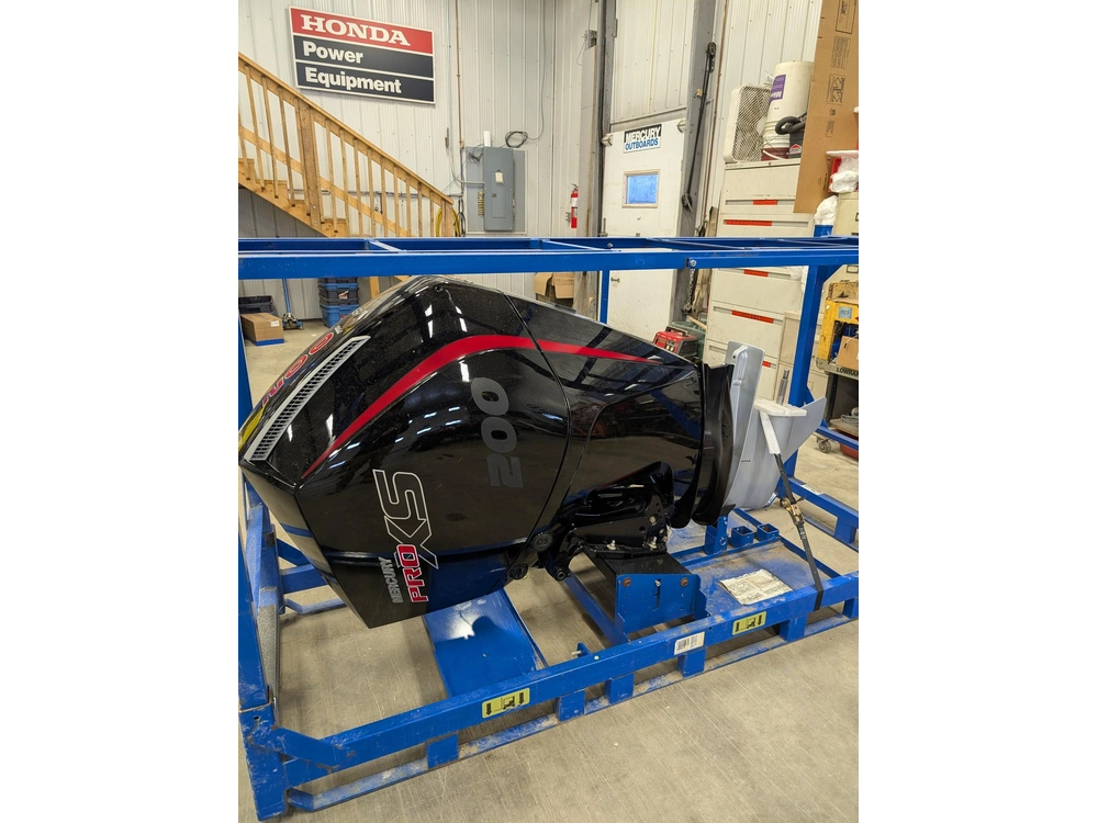 2024 Mercury 200xl Pro Xs alt