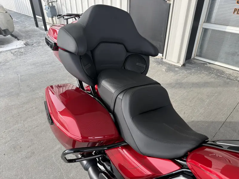 2026 Harley-Davidson Street Glide Limited thumbnail 10