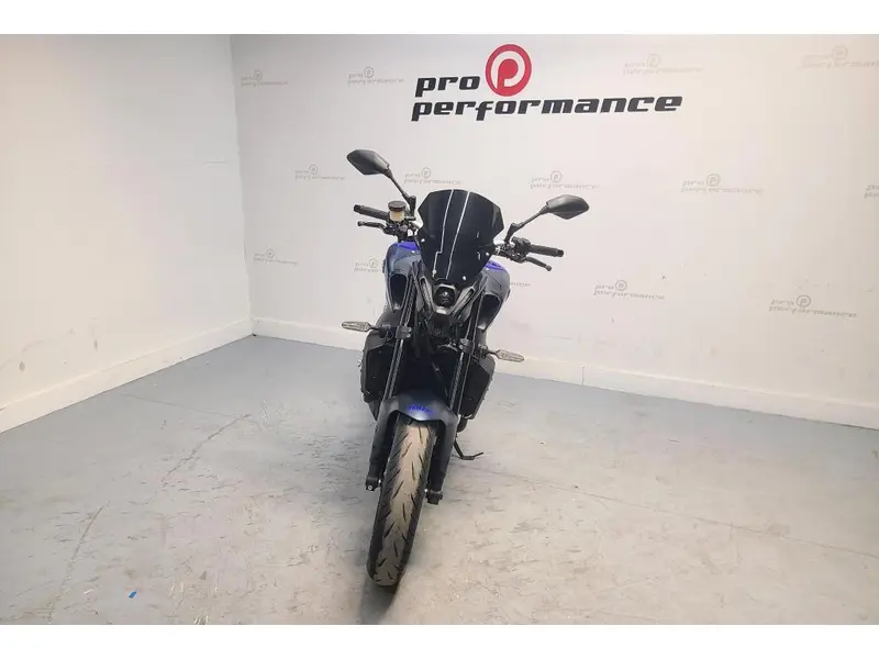 2023 Yamaha MT-09 ABS thumbnail 2