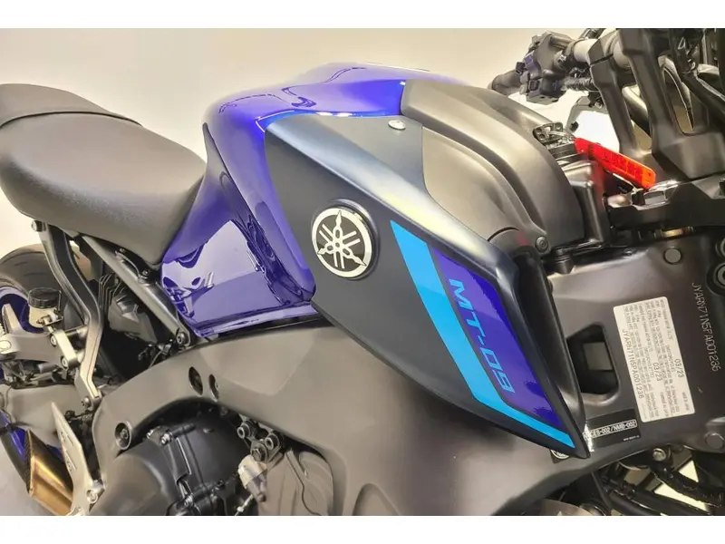 2023 Yamaha MT-09 ABS thumbnail 3