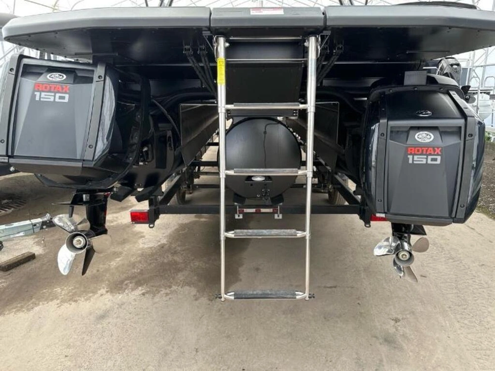 Manitou 24 Explore Navigator Stealthde 2025 alt