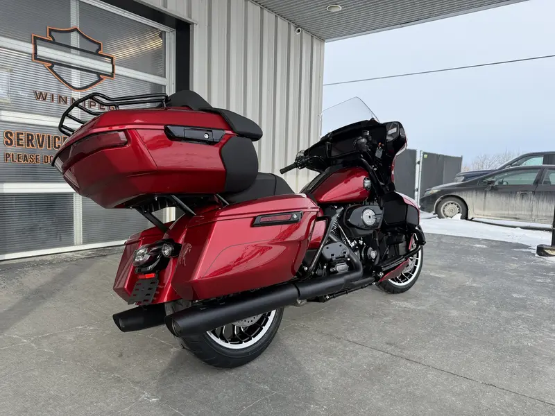 2026 Harley-Davidson Street Glide Limited thumbnail 3