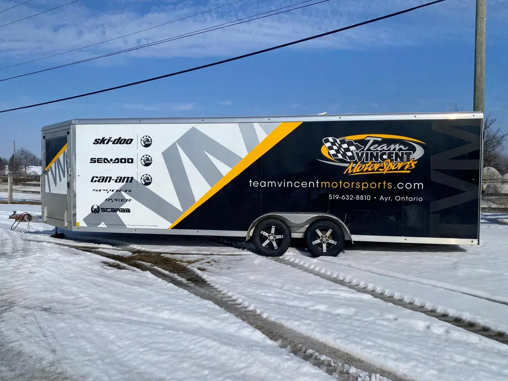 2018 Harbor Master INLINE 29 Enclosed