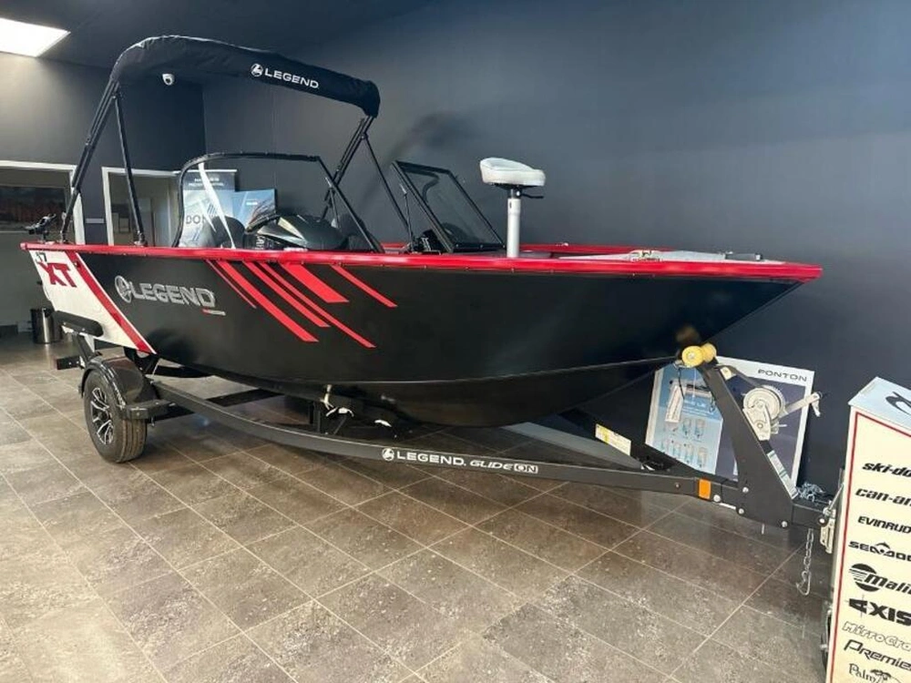 Legend Legend 17 Xt Black/chili Red 2026 alt