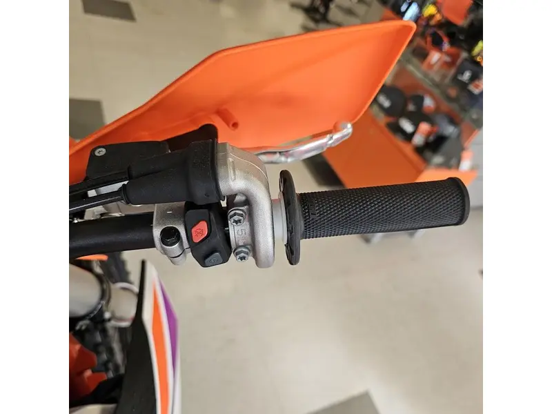 2024 KTM 250 XC thumbnail 9