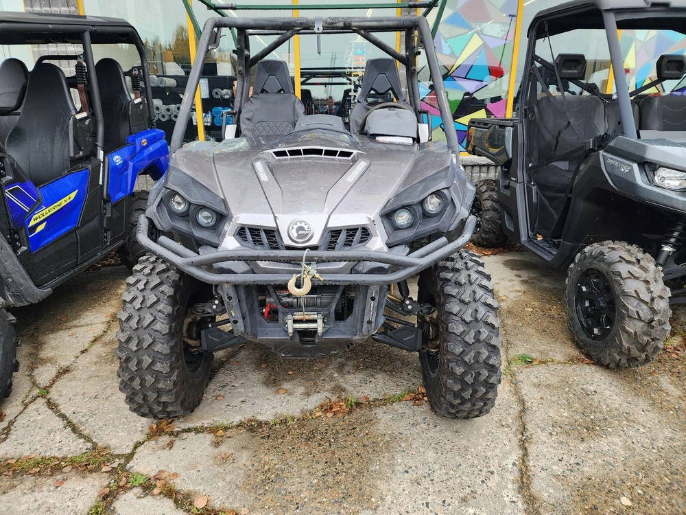 2012 Can-am Commander Ltd 1000 alt