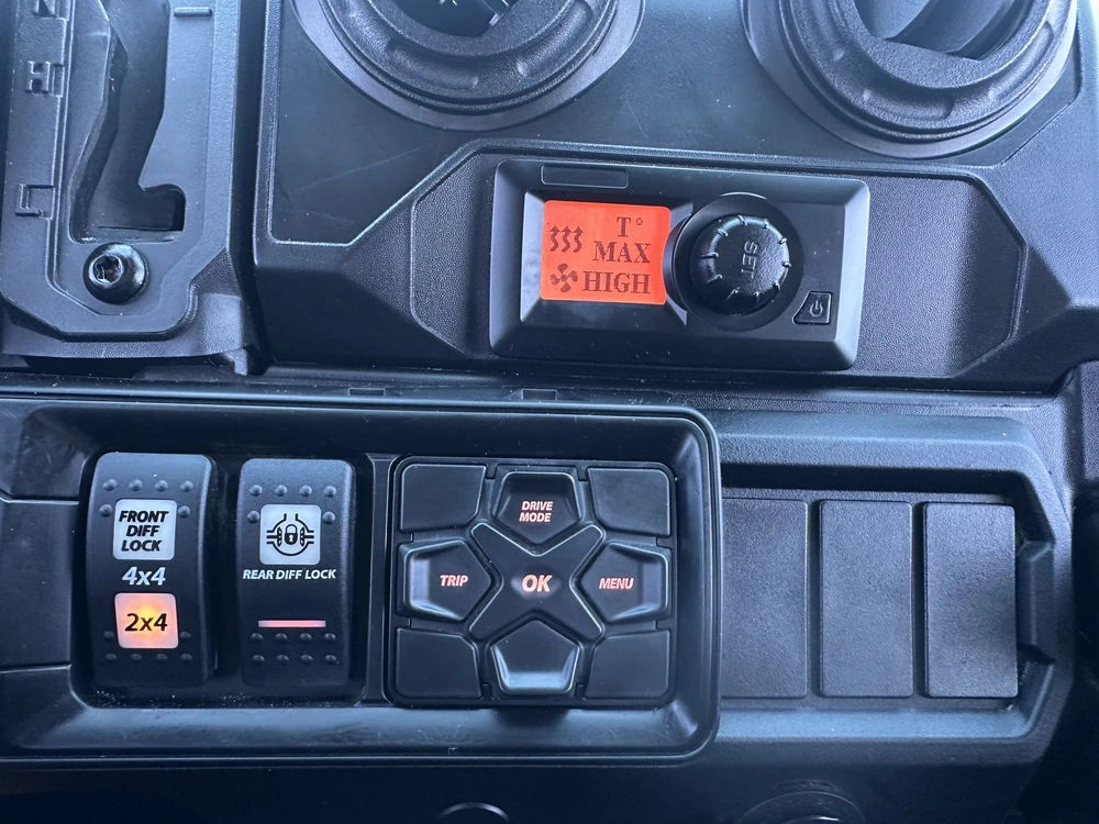 2025 Can-am Defender Max Lonestar Cab Hd10 alt