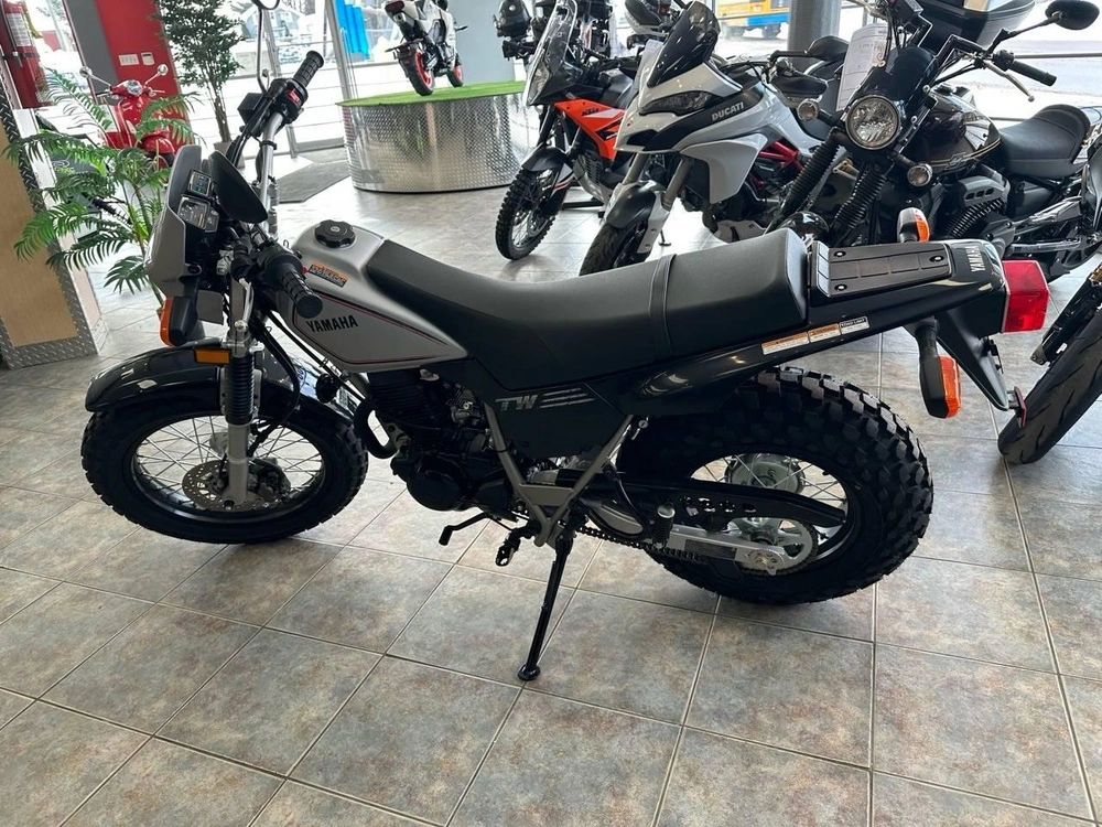 Yamaha Tw200 2026 alt