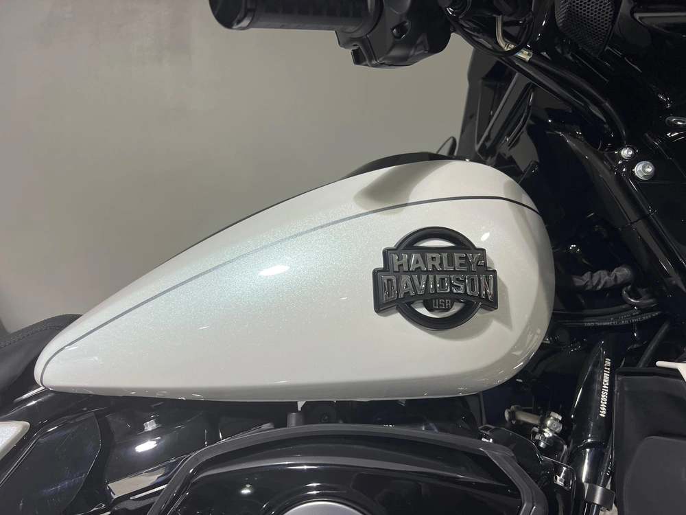 2026 Harley-davidson Flhxl - Street Glide® Limited alt