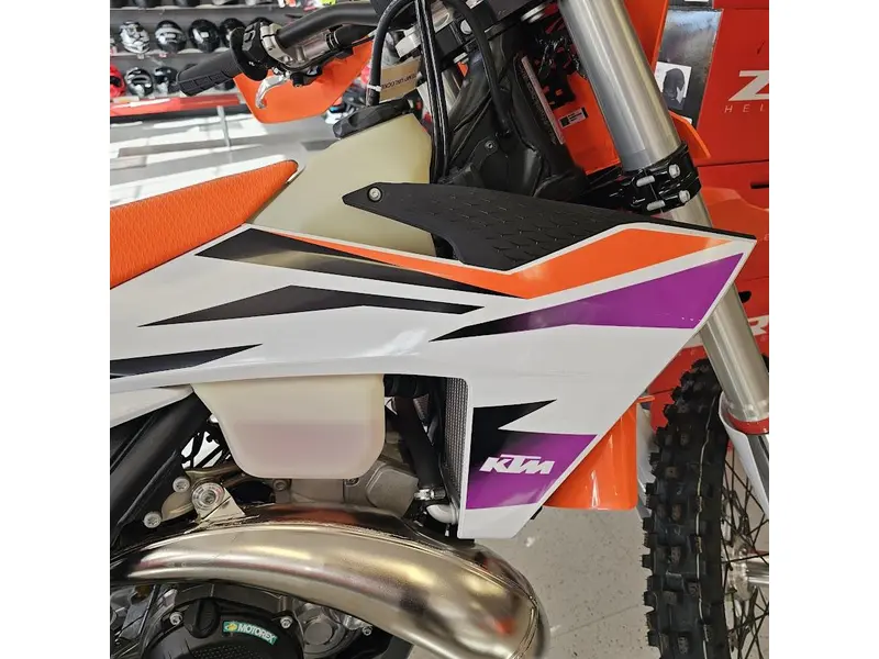 2024 KTM 250 XC thumbnail 14