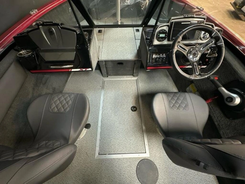 Legend Legend 17 Xt Black/chili Red 2026 alt