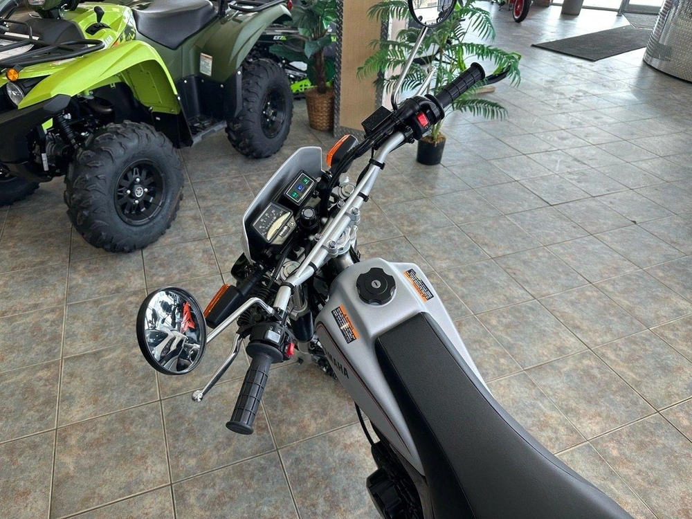 Yamaha Tw200 2026 alt