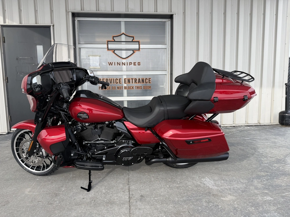 2026 Harley-davidson Street Glide Limited alt