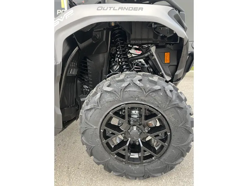 2026 Can-Am OUTLANDER XT 700