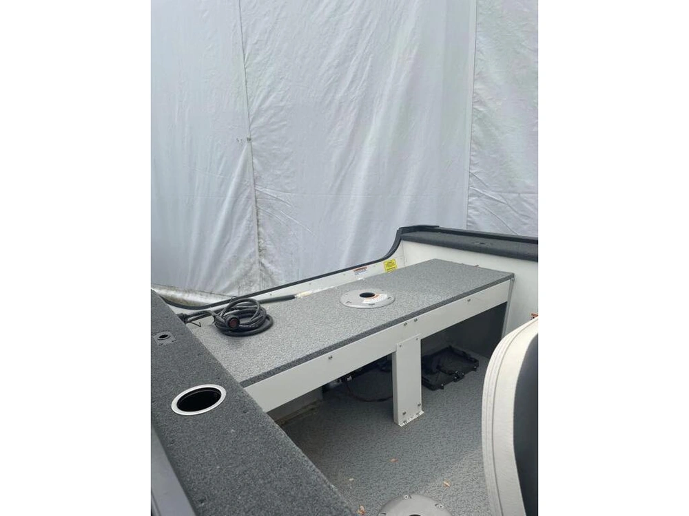 Legend 15 Angler 2023 alt