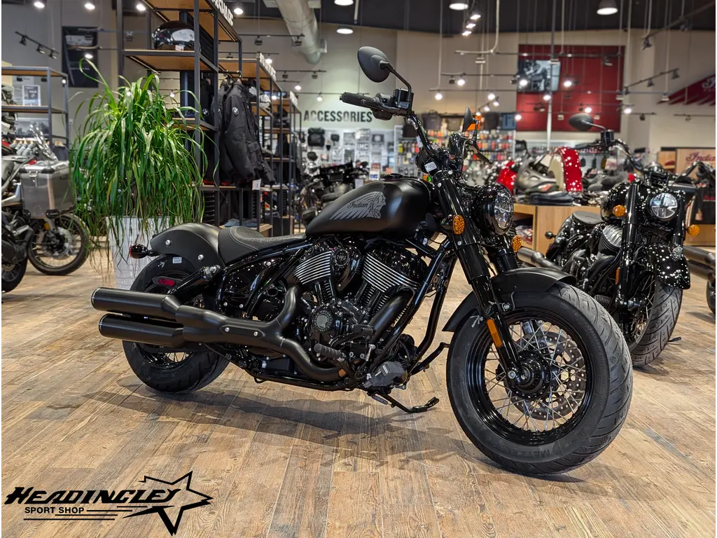 2026 Indian Motorcycle Chief Bobber Dark Horse // Black Smoke - w/ Rinehart Exhaust