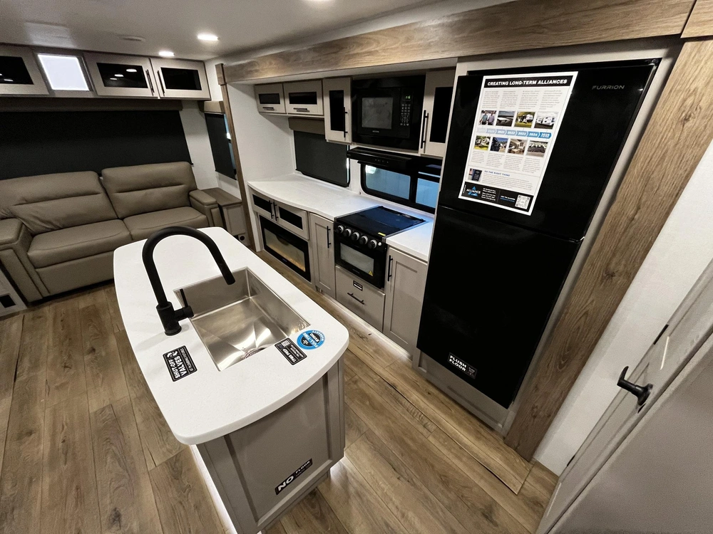 2027 Alliance Rv Delta 292rl alt