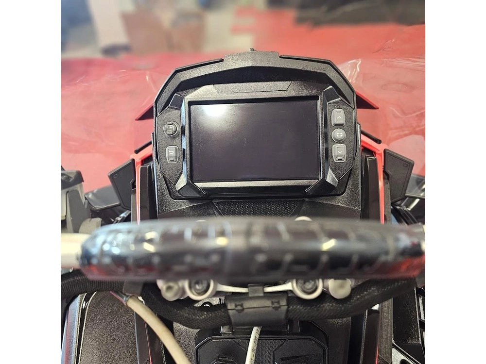 2024 Polaris Prostar S4 Voyageur 146 alt