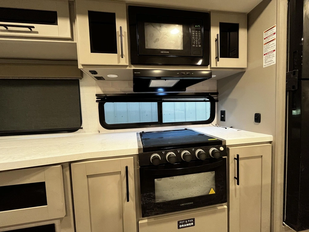 2027 Alliance Rv Delta 292rl alt