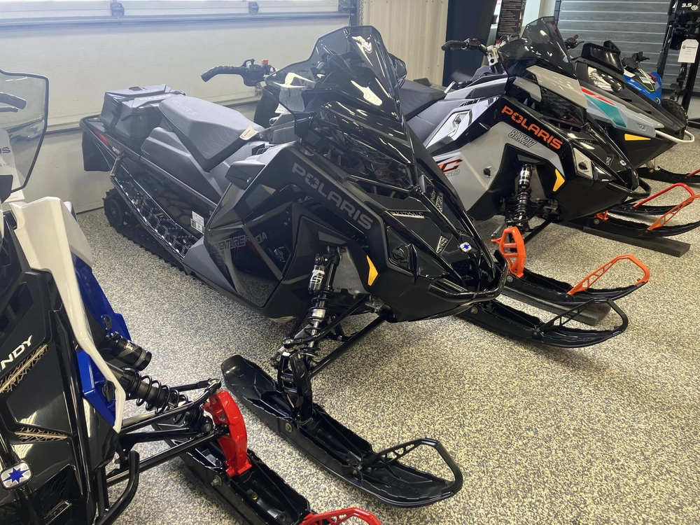 2023 Polaris Prostar S4 Indy Adventure 137 alt