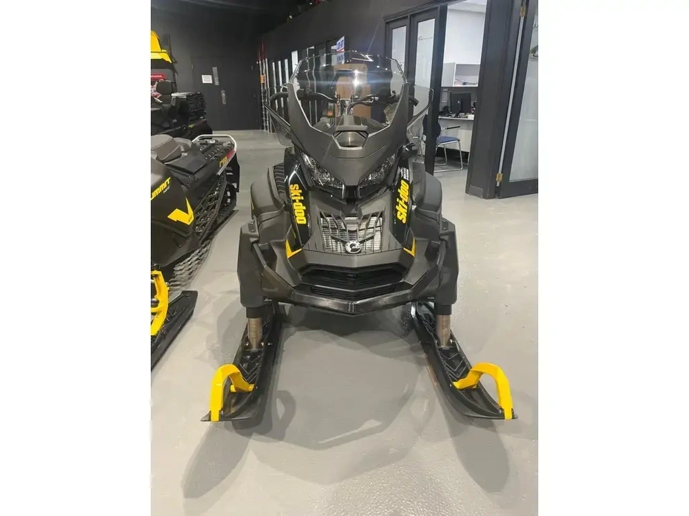 Ski-doo Tundra Le 600 Efi Lt 2026 alt