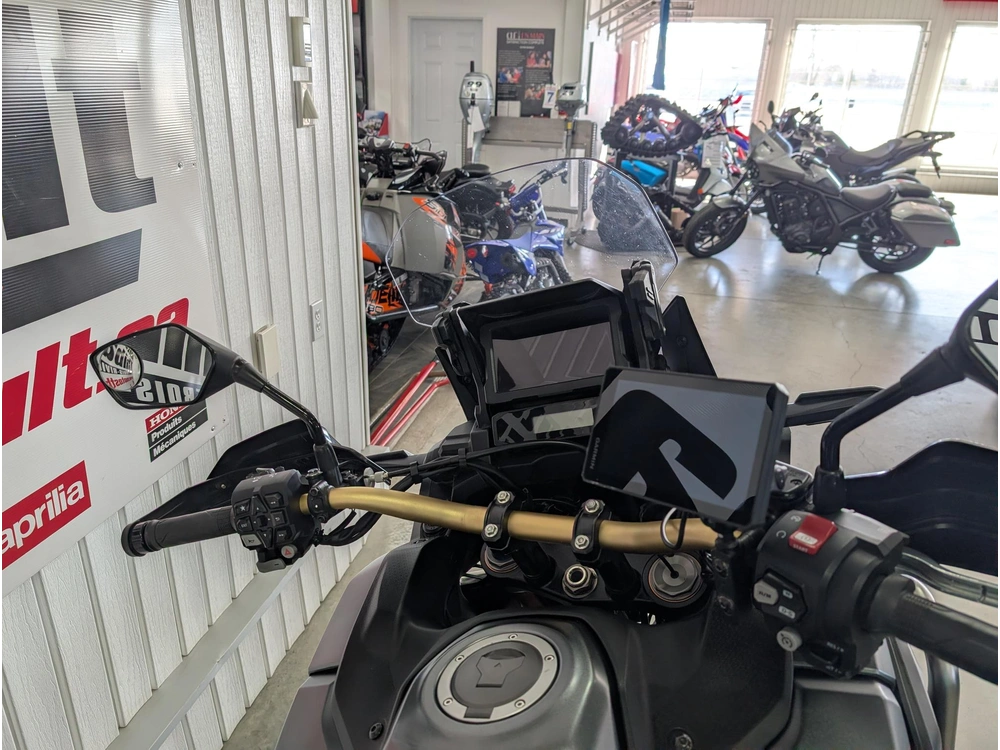 Honda Africa Twin Adv Sport 2023 alt