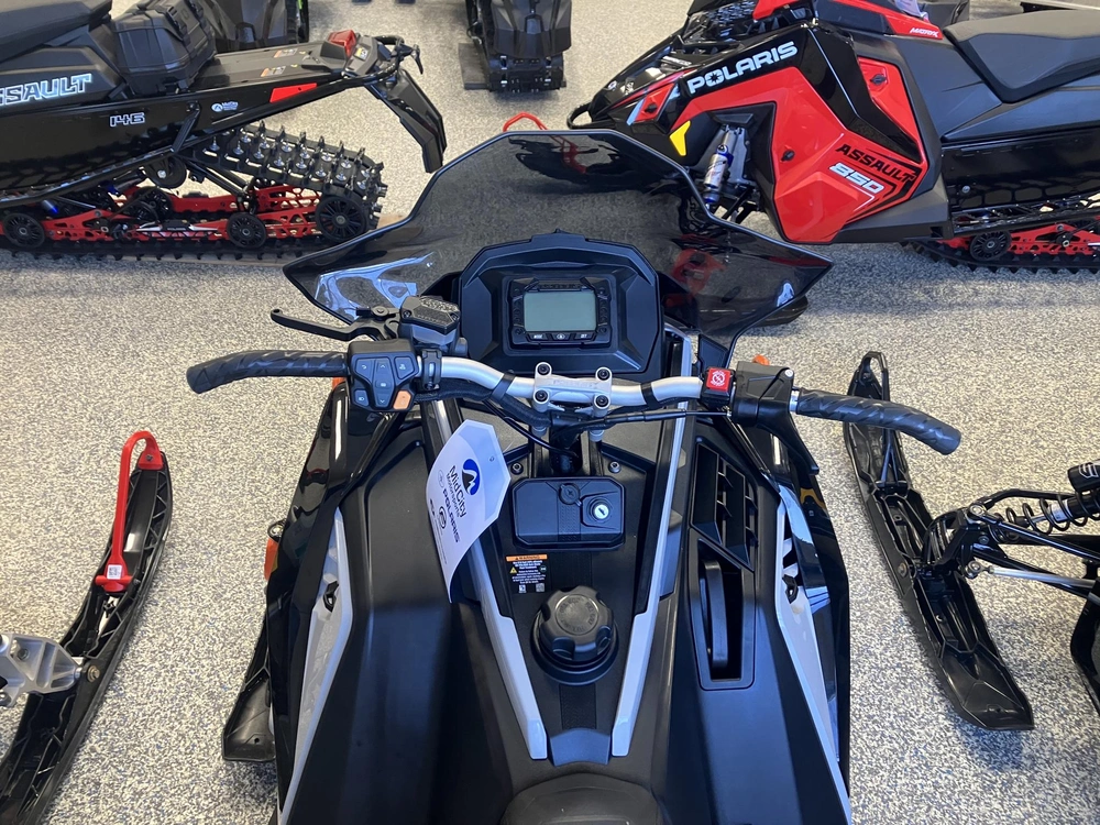 2023 Polaris 850 Indy Xc 137 alt