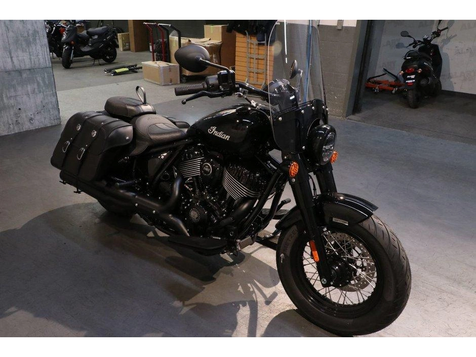 2025 Indian Motorcycle Indian Super Chief Dark Horse alt