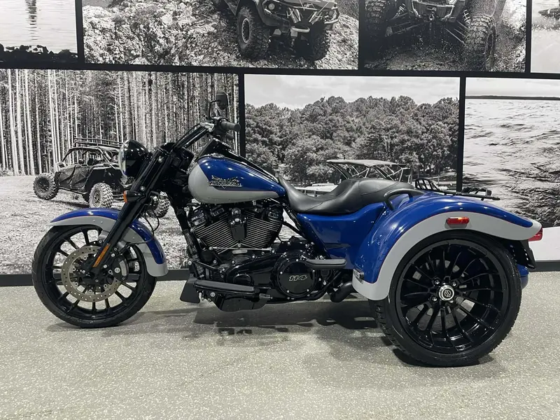 Harley-Davidson FREEWHEELER ABS 114 **MODELE TRIKE RECHERCHÉ!** 2023