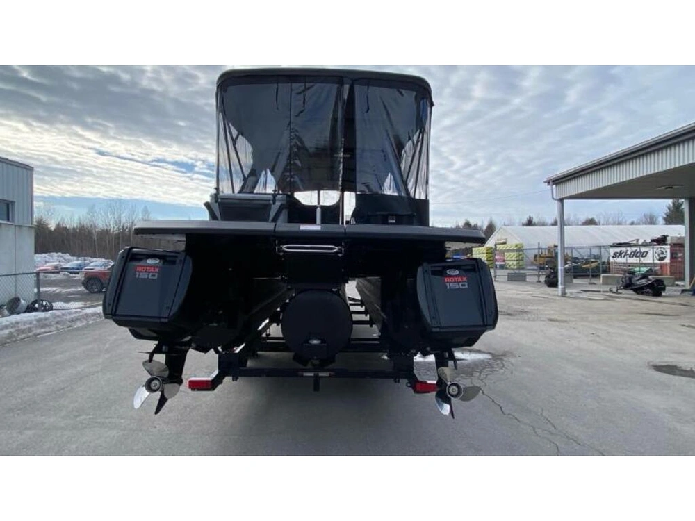 Manitou 24 Explore Navigator Stealt De 2024 alt