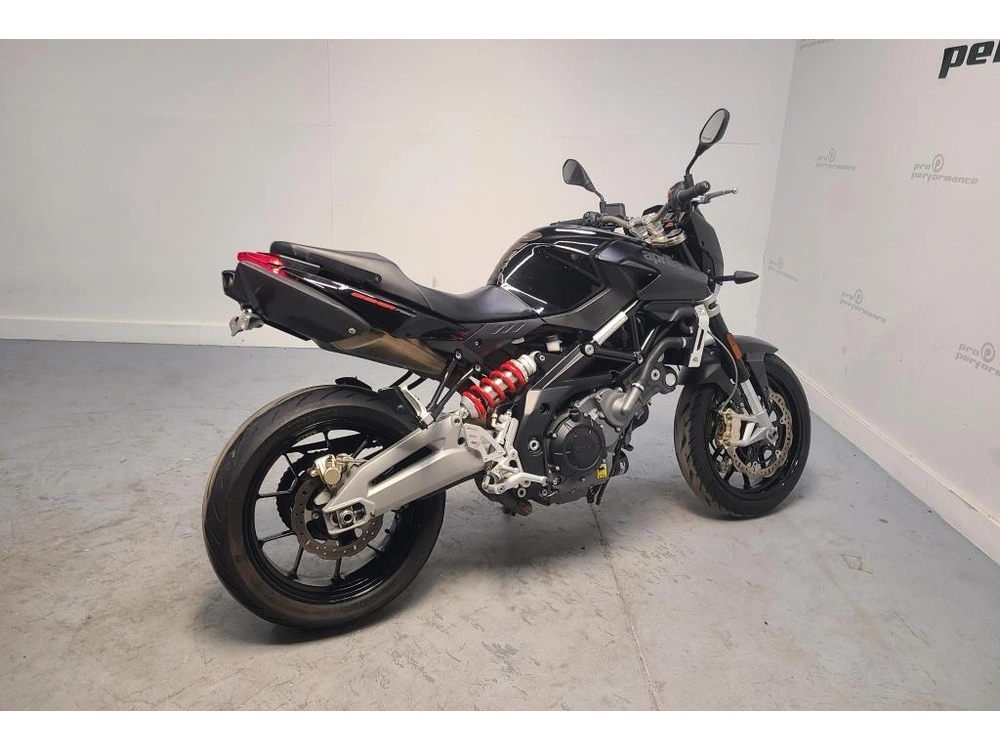 2016 Aprilia Shiver 750 alt
