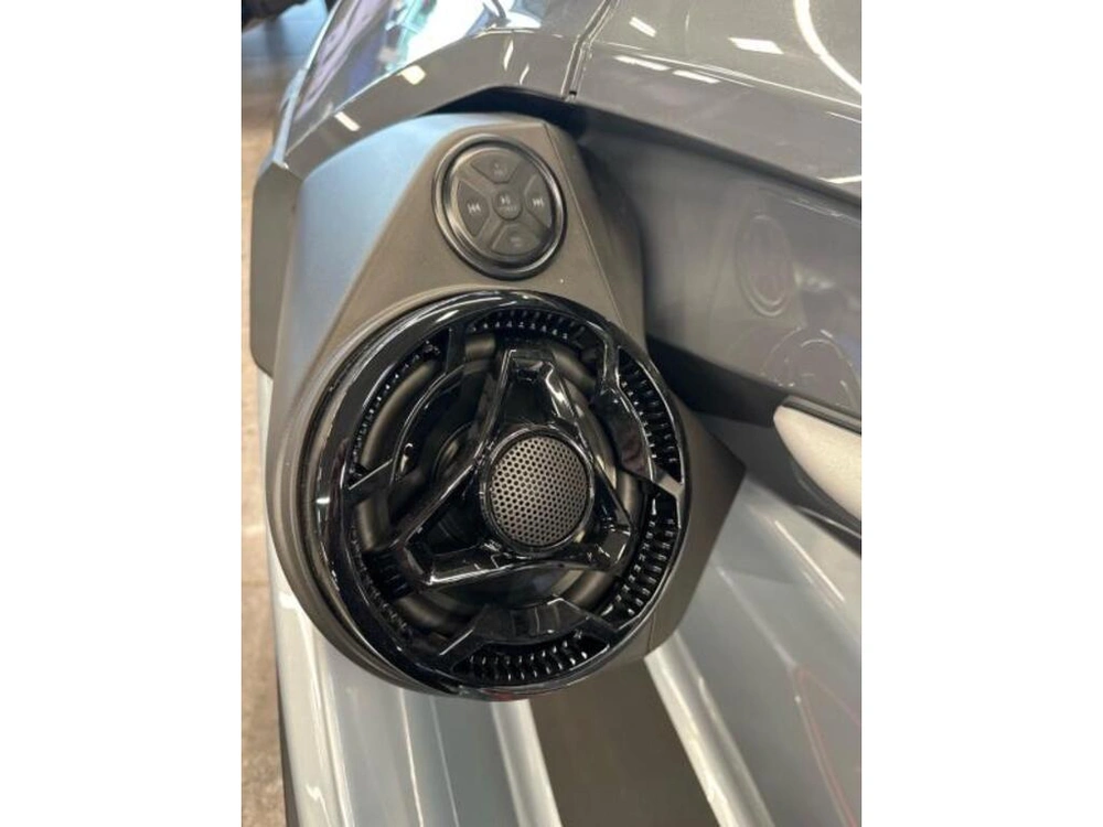 Sea-doo Rxt-x 325 (audio) 2025 alt