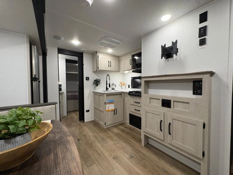 Palomino Puma Ce 263 Bhce 2026 alt