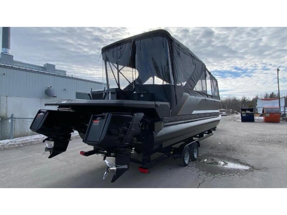 Manitou 24 Explore Navigator Stealt De 2024 alt