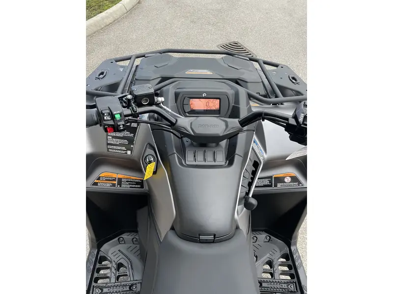 2026 Can-Am OUTLANDER XT 700
