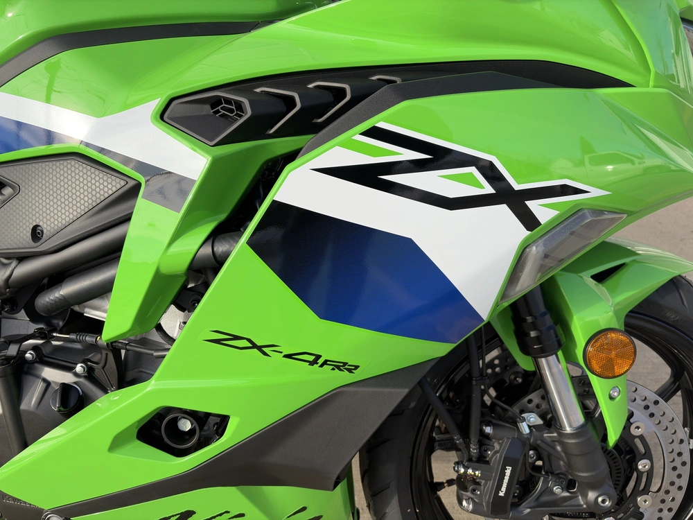 Kawasaki Ninja Zx-4rr Krt 2026 alt