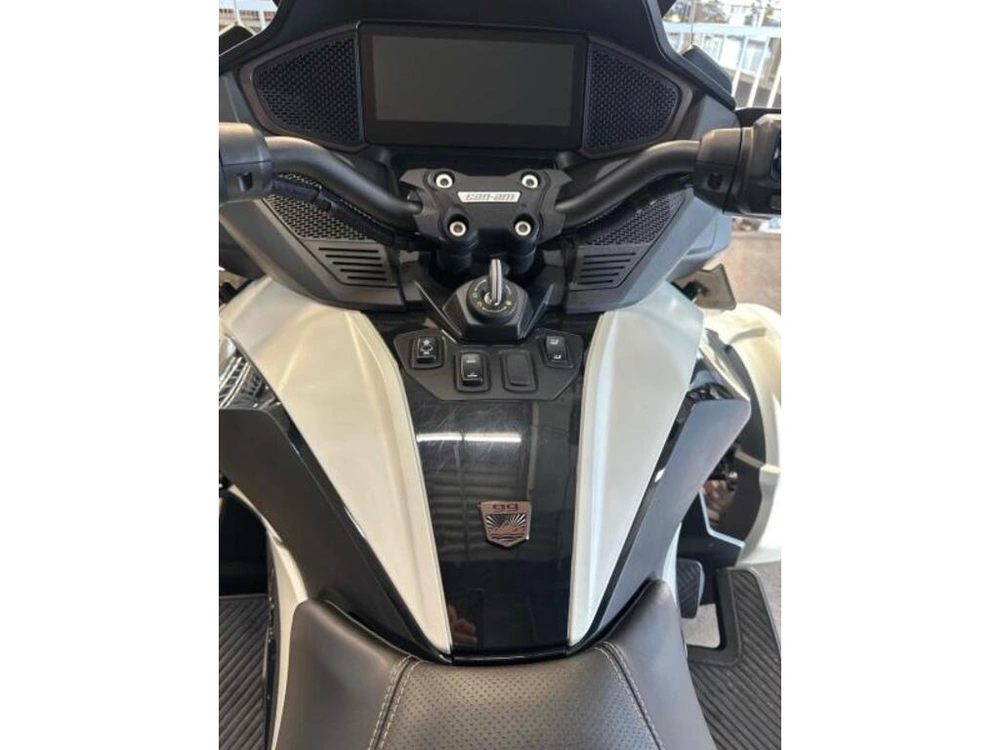 Can-am Rt Sea-to-sky Se6 2024 alt