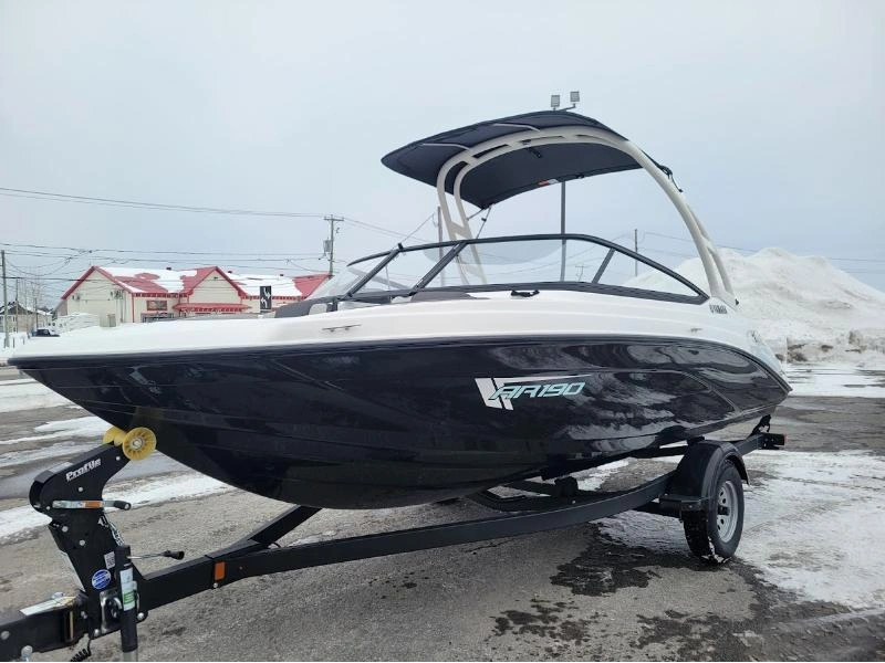 Yamaha Ar190 2025 Noir 2025 alt