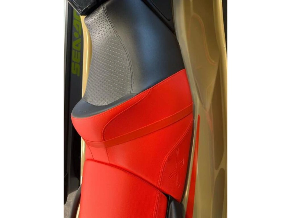 Sea-doo Rxt-x 325 (audio) 2025 alt