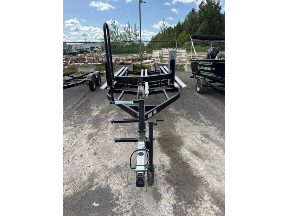 Karavan Remor Ponton Manitou 20'-21' 2023 alt