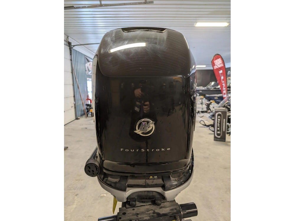 2022 Mercury 400xl Inline 6 alt