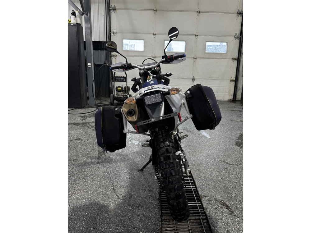 2022 Husqvarna 701 Enduro alt