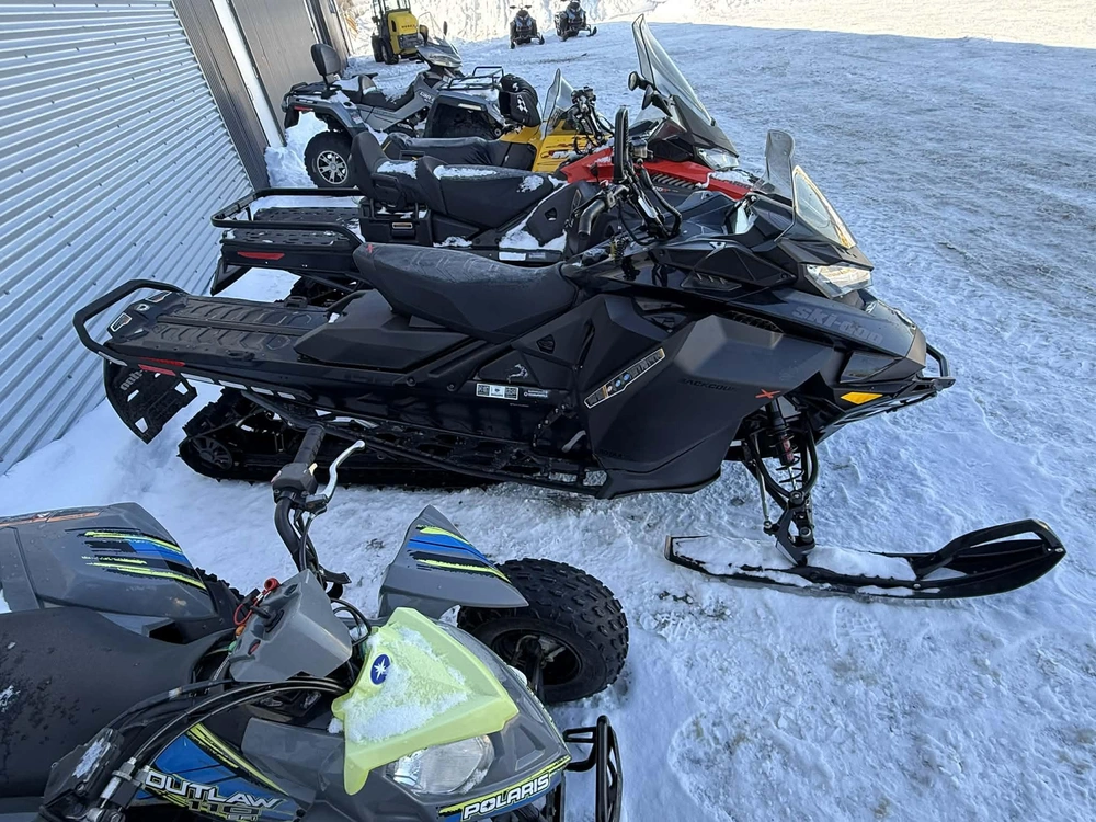Ski-doo Backcountry X 850 2022 alt