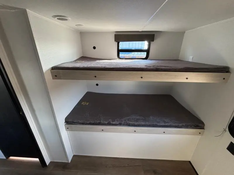 Palomino Puma CE 305 BHCE 2026