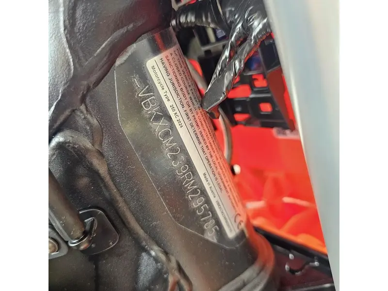 2024 KTM 250 XC thumbnail 21