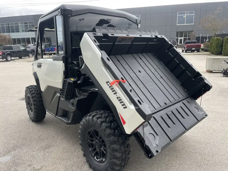 2026 Can-Am DEFENDER LIMITED CAB HD11 thumbnail 6